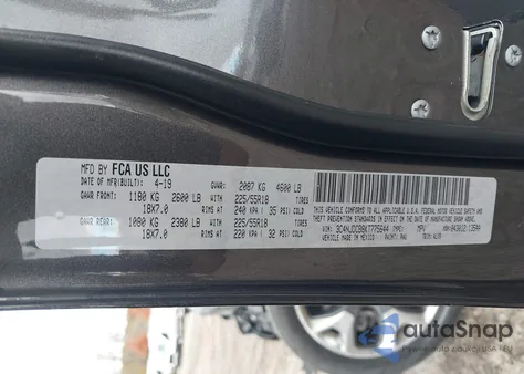 2019 Jeep Compass Limited 4X4 from USA, damaged, VIN 3C4NJDCB8KT775644